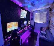 Immersive gaming room